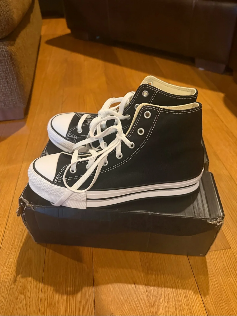 Converse new tags